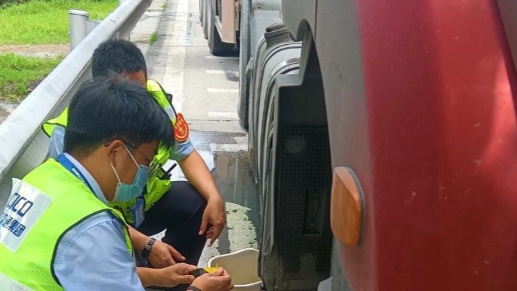 害怕开车的时候犯困？教你几招远离困倦，安全到家