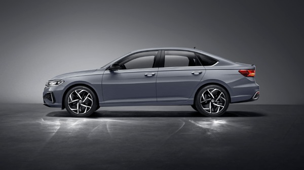 买燃油车还是选这几款省油的合适！