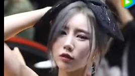 性感车模，身材好棒