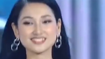  性感车模比基尼秀 