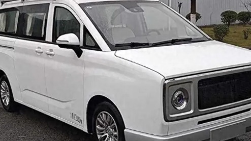 北汽首款“露营车”正式亮相，车头神似“猪鼻子”，网友：词穷了