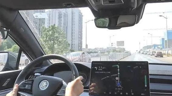 私家车偶尔跑顺风车，如果发生交通事故，保险公司会不会赔付？