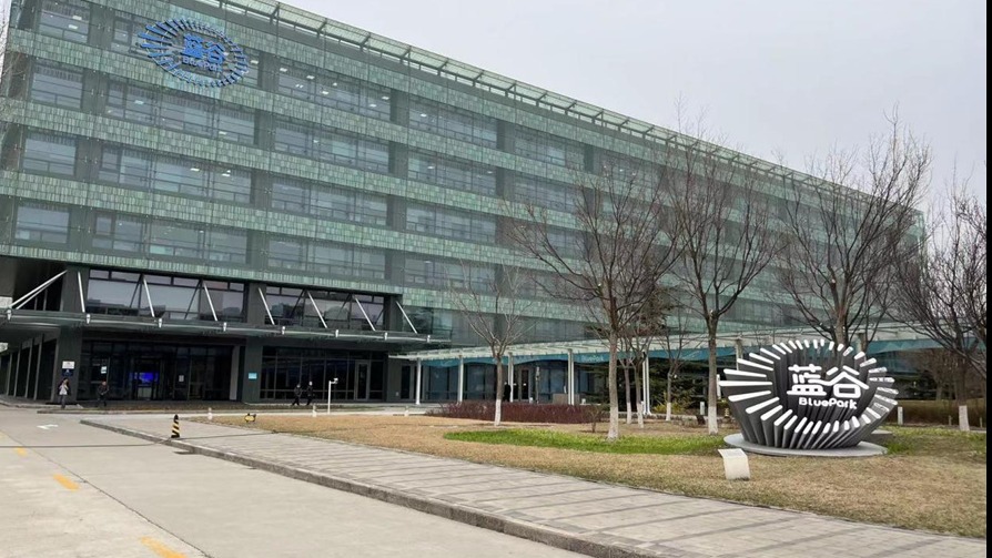 六千极狐车主零差评、研发投入后劲足 北汽蓝谷会打一场翻身仗？