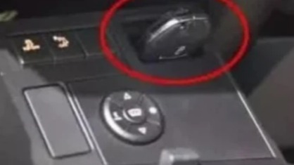 遥控钥匙没电了，车无法启动，要怎么办？