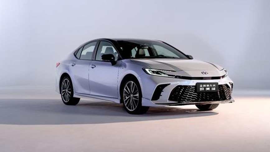 刹车点头缓解系统不收费！第九代凯美瑞险些败光路人缘