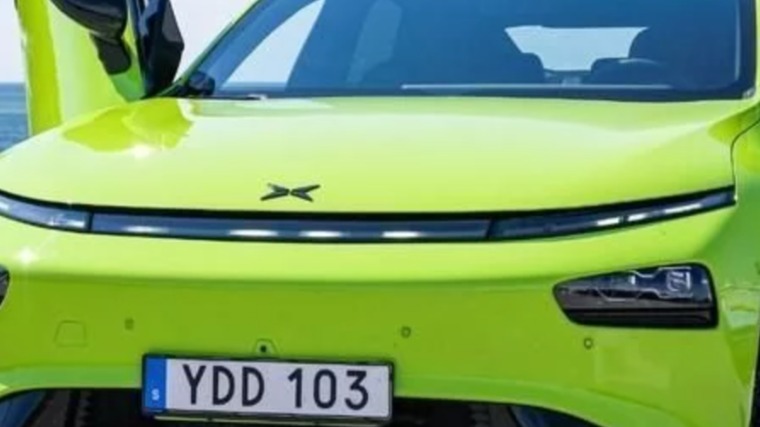 车主因眼睛小被小鹏辅助驾驶误判睡觉 李荣浩：学到了