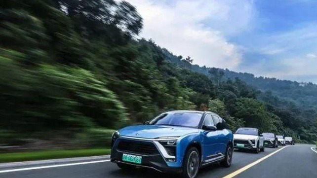 新能源车主的尴尬：都说电车性能无敌，一上高速都是龟速！