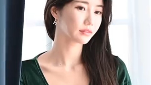 韩国车模林率雅