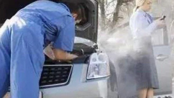 开着开着车竟冒烟了，原来这件事情没做好！