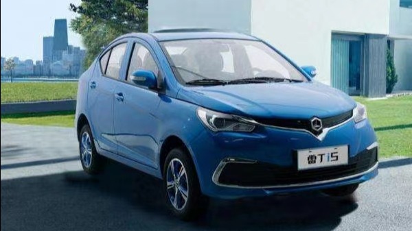 被各路人“围堵” 在悬崖上“跳舞”|雷丁汽车2022年舆情年鉴