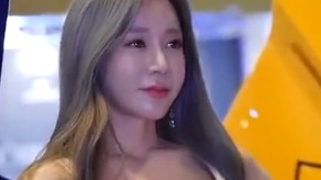 韩国美女车模韩智恩,长发细腰,五官精致,身材绝美,美艳动人