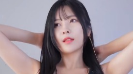 时尚美女车模，小姐姐五官精致，太漂亮了！