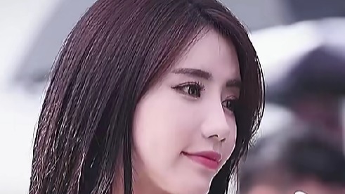 韩国颜值美女车模小姐姐