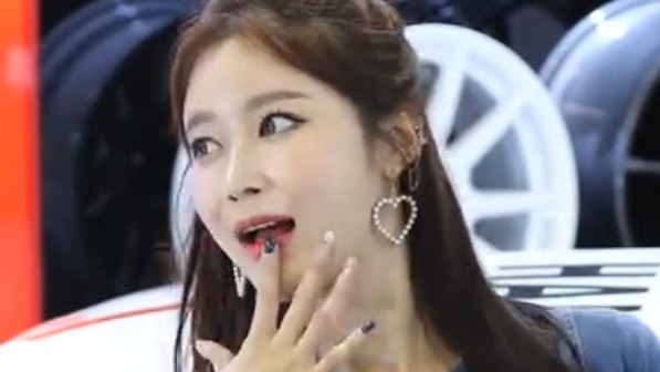 美女车模，性感美丽