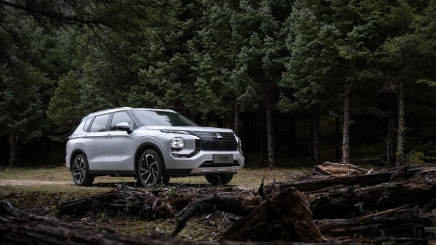 欧蓝德焕新之后仍具性价比，四驱/7座都比CR-V便宜 但老款更便宜