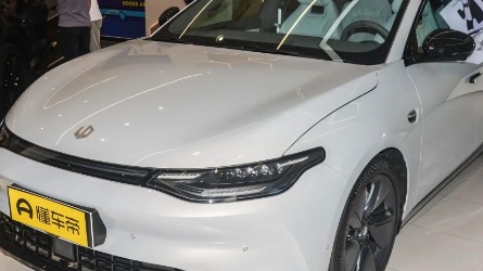 15-20万元纯电轿车，零跑C01和比亚迪海豹，谁是更好的选