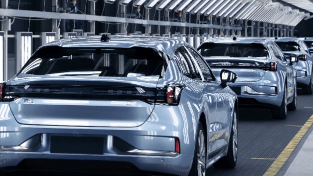 新能源品牌扎堆冲刺资本市场！多家车企传出新动态