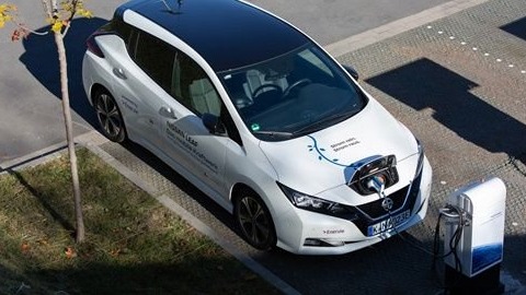 中汽协陈士华：预计今年我国新能源汽车销量将达到 900 万辆