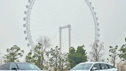 15万级混动SUV，零跑C11 超级增程和银河L7 谁更强？