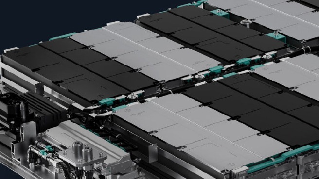 蔚来、深蓝、赛力斯扎堆入场，半固态电池迎“上车”元年