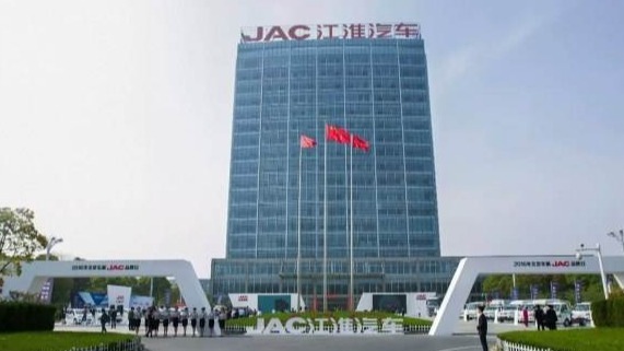 江淮汽车销量大涨 “商用强乘用弱”不再？