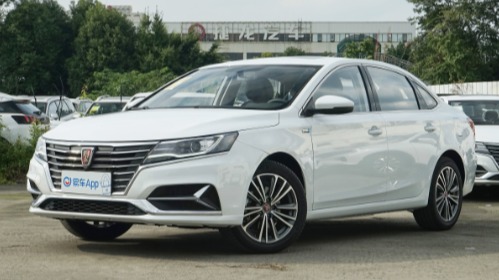 适合年轻人的9.5万内紧凑型车 便宜又好用的钢铁侠