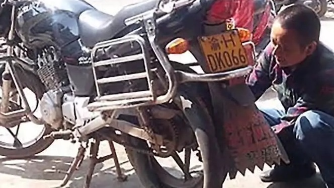 摩托车加速不良行驶发冲根源竟是配气相位飘移，如何检查？