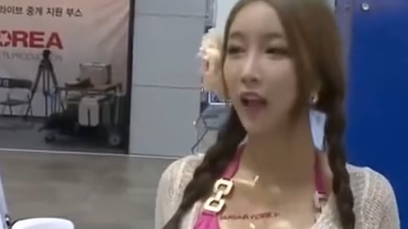 韩国车模秀身材