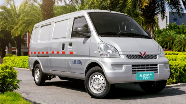 日行50KM的老司机推荐之选，五菱荣光电动车延续家族荣光