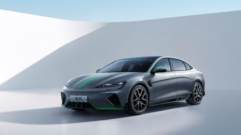 海洋“豹”款海豹预订破6万，比亚迪品牌向上风头正盛