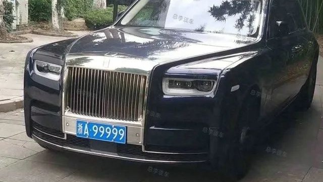 RR新幻影配99999，目前国内只有三台，这种靓牌以前在啥车