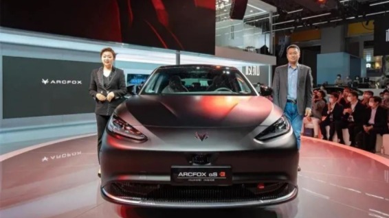 颜值出圈智慧超群 极狐阿尔法S全新HI量产版独一无二的小众