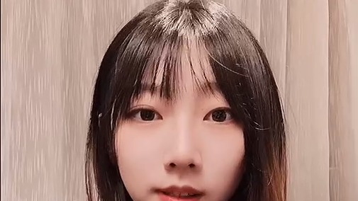 车主自救手册：有人压车别着急超有可能是碰瓷团伙