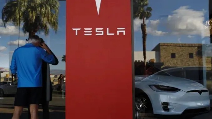 变相降价？特斯拉再官宣！多位高管抛售股票，“二把手”20天套现近千万