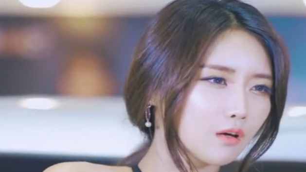 韩国顶级车模很皮 很可爱