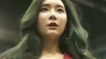  韩国女模特红加白  