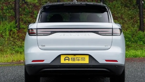 15-20万纯电SUV之战！零跑C11、深蓝S7、宋PLUS EV谁实力更抢眼？