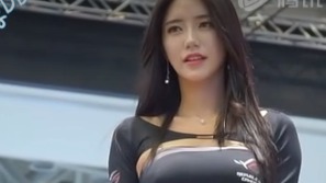 韩国车模小姐姐
