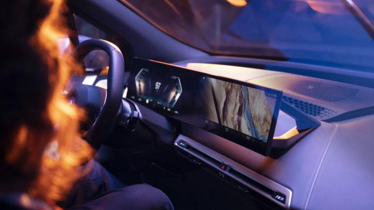 宝马推最强人机交互系统：纯电动BMW iX率先搭载全新BMW iDrive