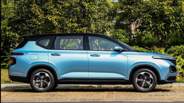 新宝骏RM-5 1.5L车型亲民上市 7.88万起售，油耗更