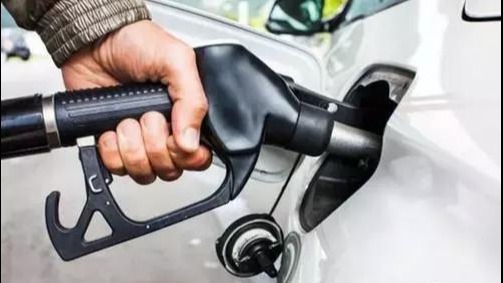 油箱剩多少油开始加油好？加多少合适？