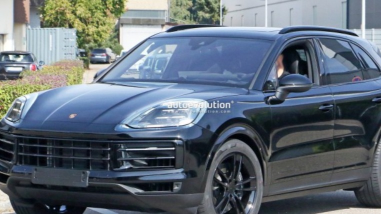 外观造型更加激进 保时捷新款卡宴渲染图曝光