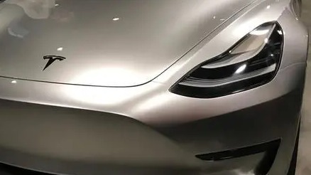 合资集体“掀桌子”！越来越便宜的中级，能否止住销量“崩盘”？