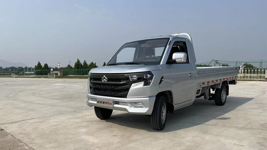 试驾长安星卡PLUS/长安神骐PLUS 创富小能手潮流还能装