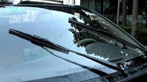 你以为雨刷器只是雨刷器 这三个”隐藏功能“了解一下