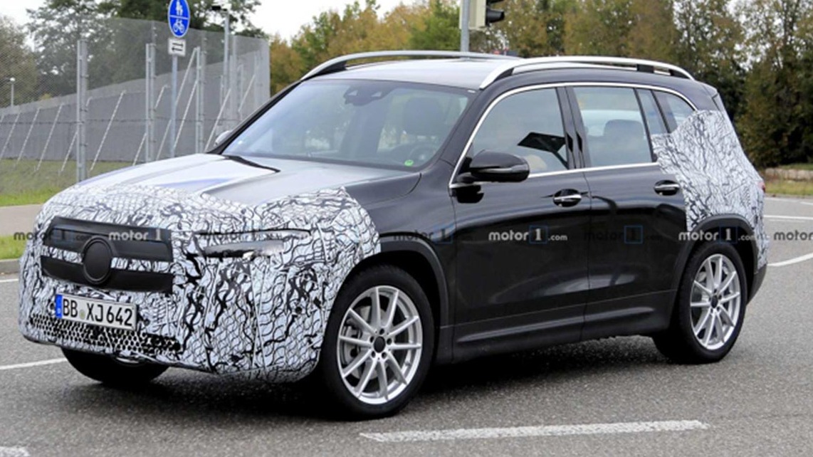 奔驰EQB低伪谍照 续航达500km/有望2021年亮相