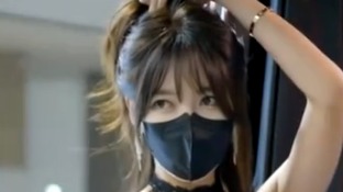 美女车模