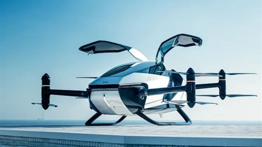 何小鹏称小鹏汇天X2像玩穿越机  备受争议的飞行汽车何时能普及？