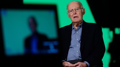 英特尔联合创始人、摩尔定律提出者戈登·摩尔去世