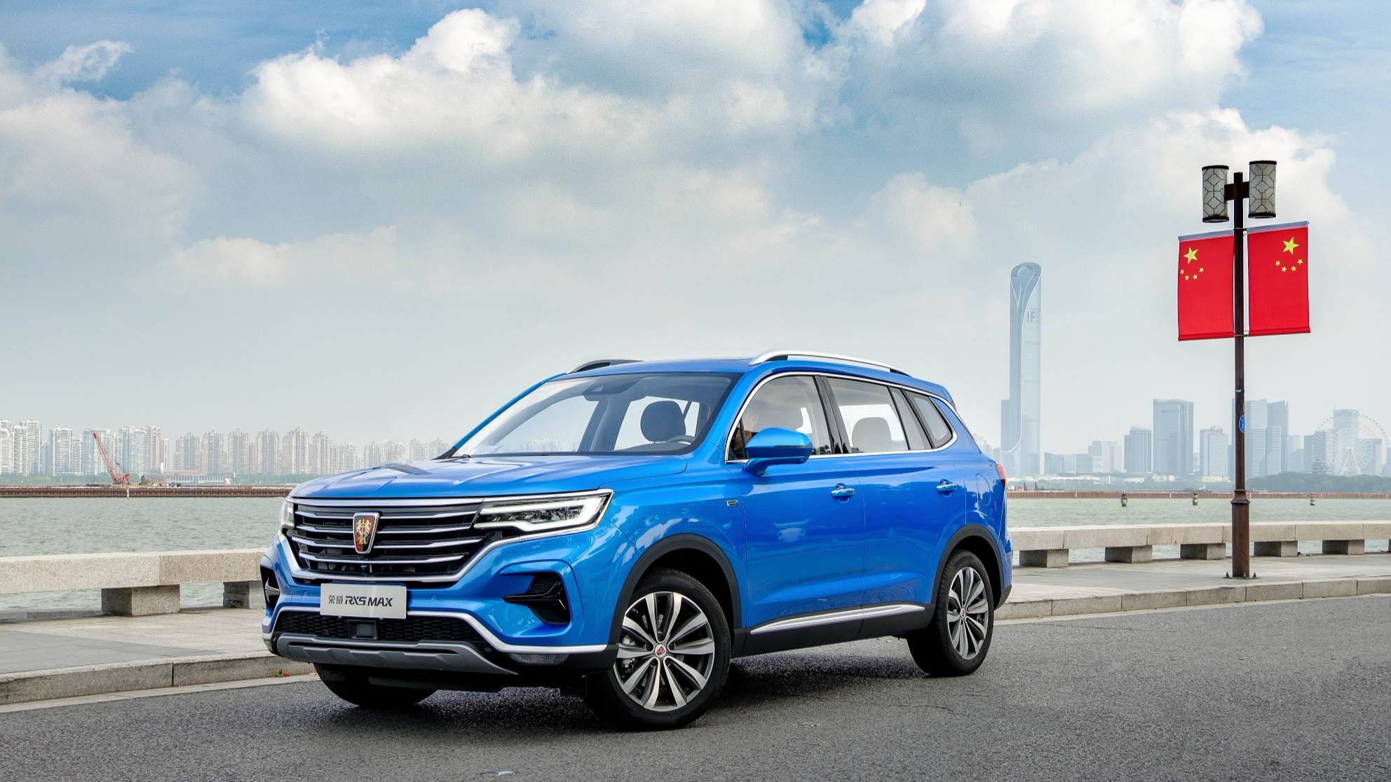 上汽荣威11月热销近4万台 环比三连涨 三大主销车型均破万